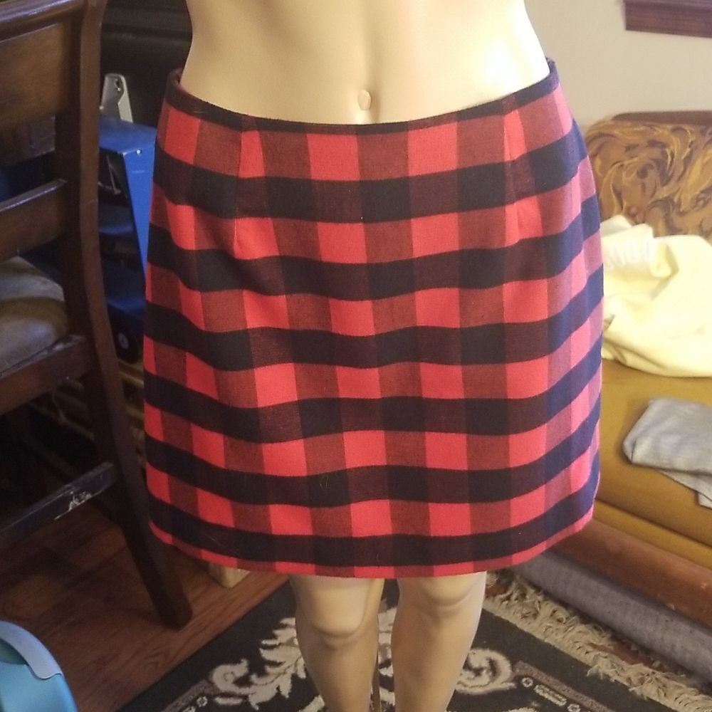 New Old Navy Red Plaid Mini Skirt Size 2